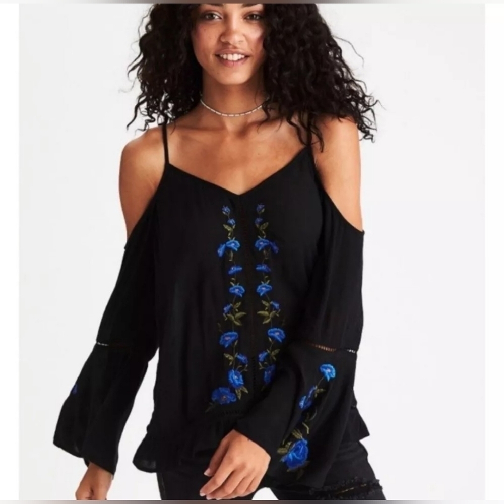 American Eagle Black Blue Floral Embroidery Cold Shoulder Blouse Top